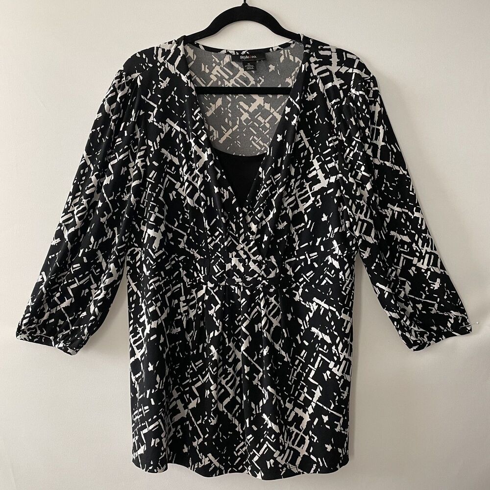 Style & Co Women Tunic Top Abstract Black White 3/4 Sleeve Empire Waist Size XL